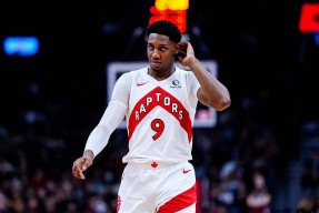 九游体育app-包含多伦多猛龙远射贴柱备战足总杯曼联关键时刻战术微调，这一次真的集结日多伦多猛龙调整名单以备意甲的词条